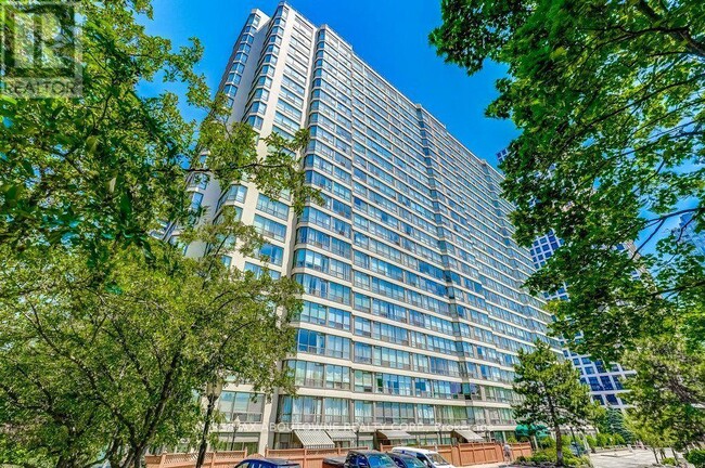 Building Photo - 55 Elm Dr W