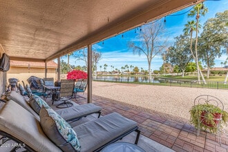 Building Photo - 26241 S Lakemont Dr