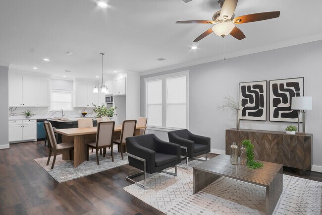 Foto del edificio - 6208 Force St