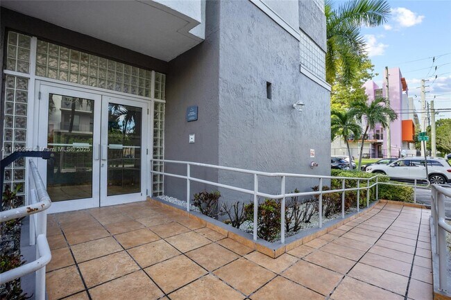 Foto del edificio - 1060 NW 7th St