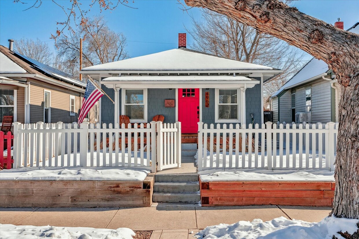 Foto principal - Updated 2BD, 2BA Denver Bungalow with Fenc...