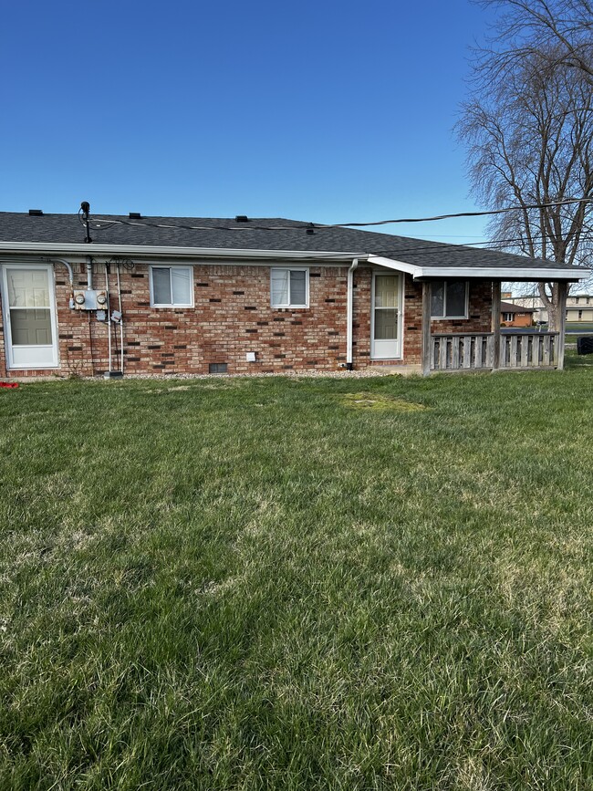 Building Photo - 4943 W 600 N