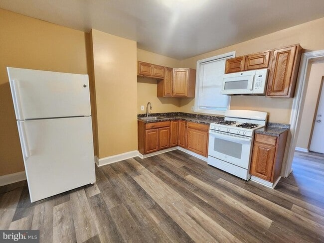 Photo - 2 & Den Home