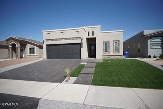 Building Photo - 14829 David Latin