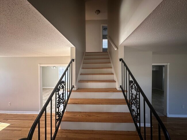 Foto del edificio - 3067 S Mendenhall Rd
