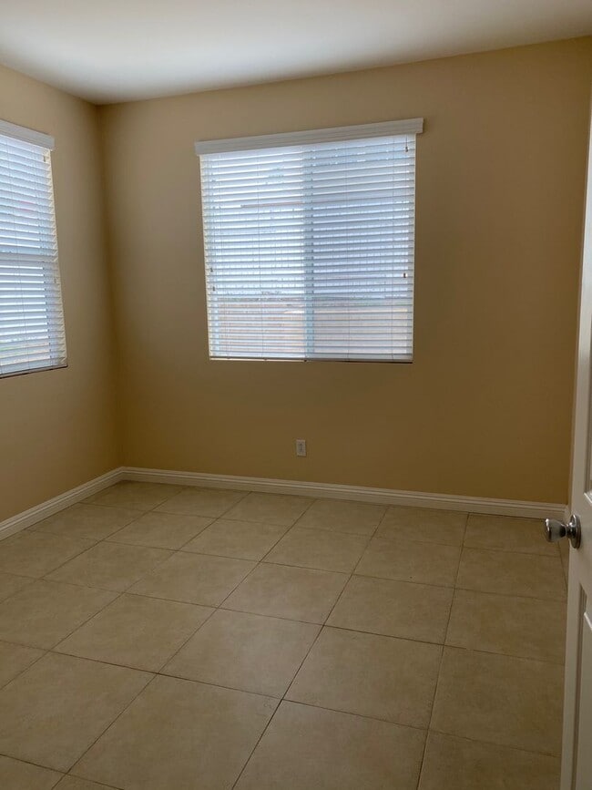 Building Photo - Moreno Valley Executive Home for Lease - Upgraded & Move-in Ready!