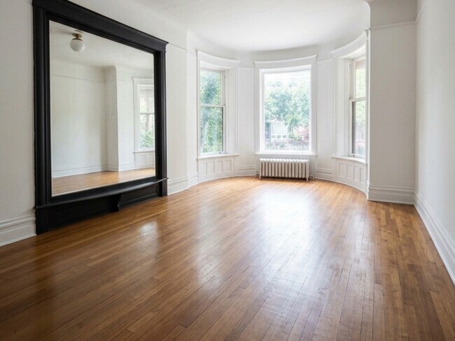 Foto del edificio - 5135 S Dorchester Ave