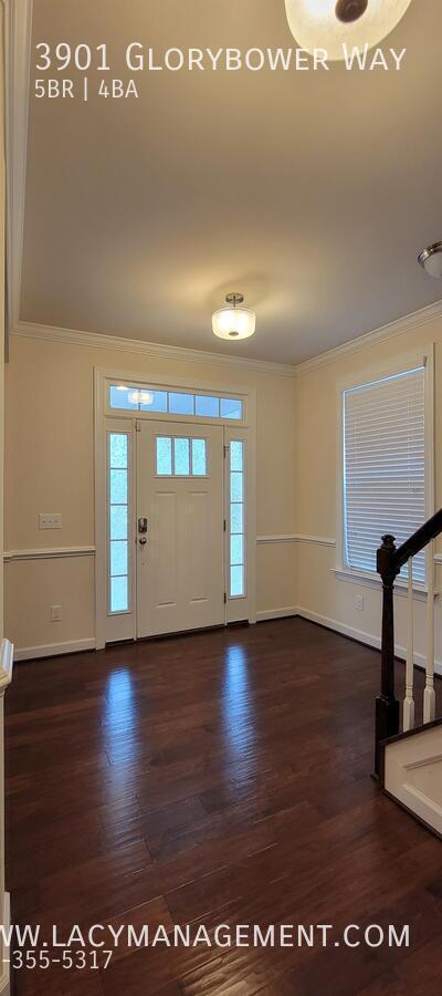 Foto del edificio - 3901 Glorybower Way