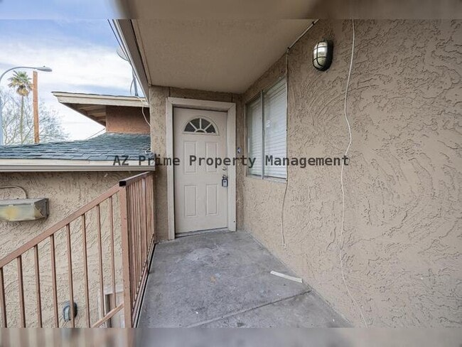 Building Photo - 2537 W GEORGIA AVE UNIT 4, PHOENIX AZ