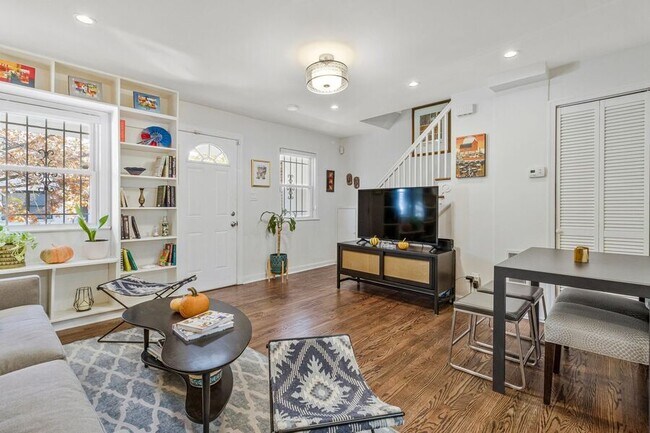 Foto del edificio - 2030 E St NE