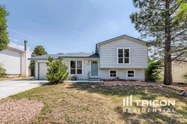 Building Photo - 1672 S Salida Way