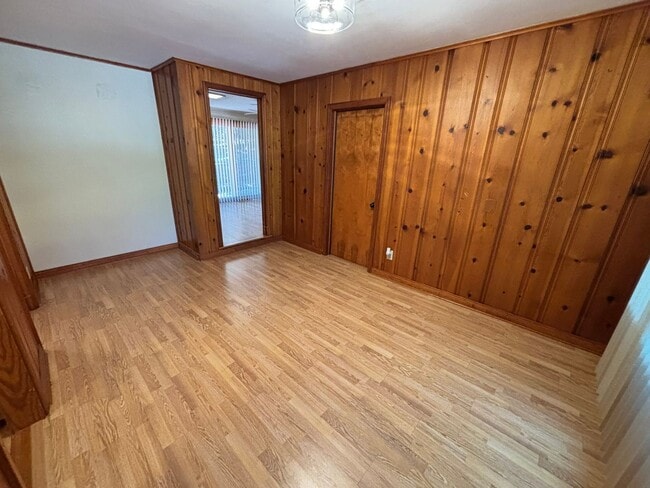 Foto del edificio - 1054 N Eva Ave