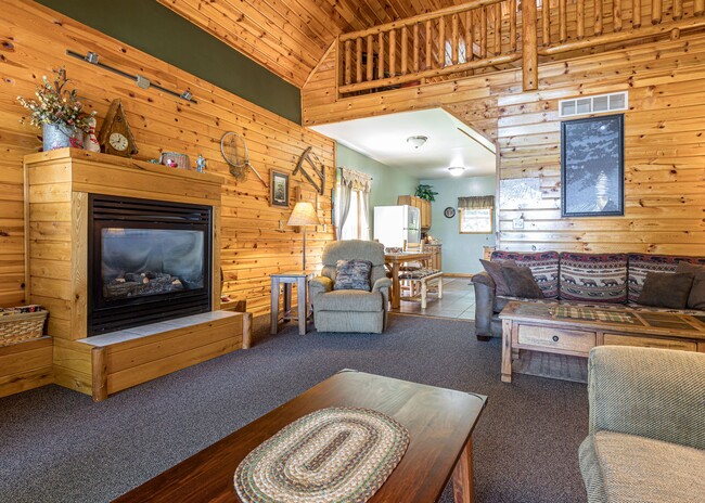 Foto del edificio - 3315 Sand Lake Lodge Ln