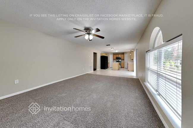 Building Photo - 1701 Alhambra Crest Dr