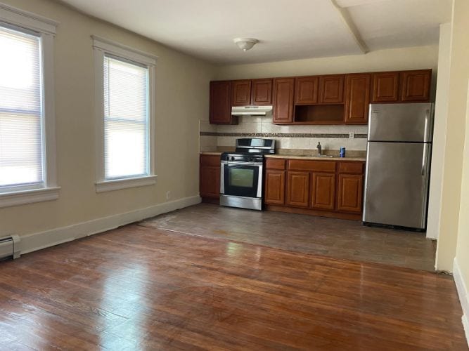Primary Photo - 244 Fowler Ave