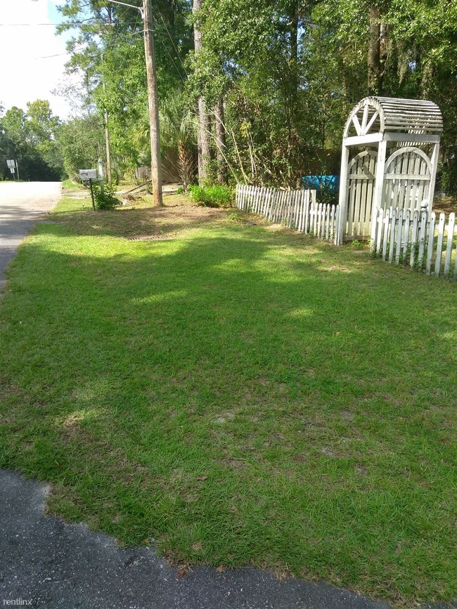 Building Photo - 3507 Southland Dr