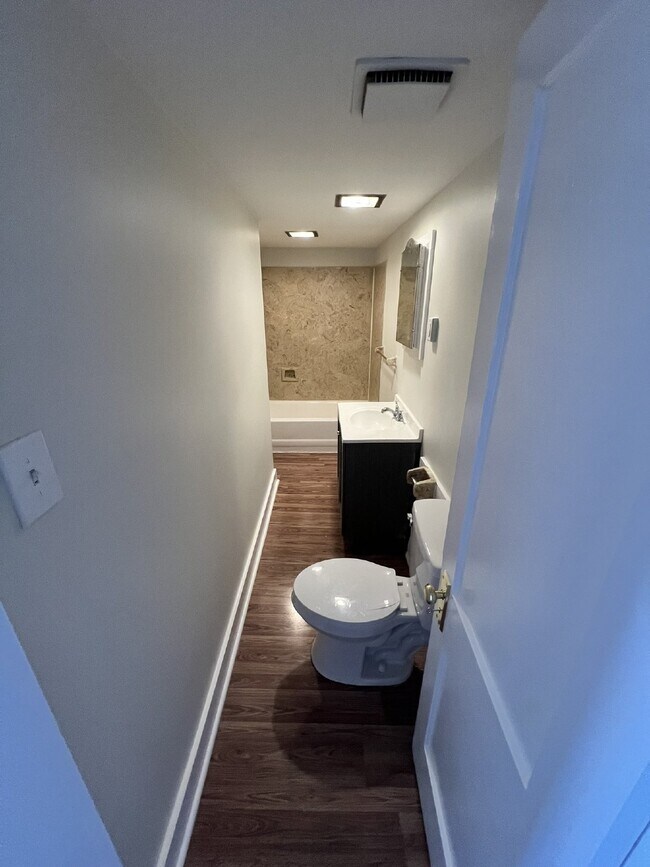 Building Photo - Coming Soon!! FIRST FULL MONTH FREE RENT - First Floor Duplex Two Bedrooms!