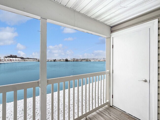 Foto del edificio - 400 Beachfront Dr