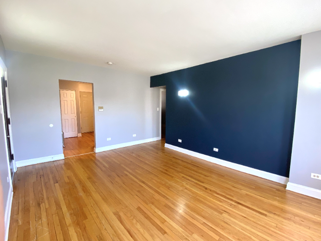 Foto del edificio - 6501 S Maplewood Ave