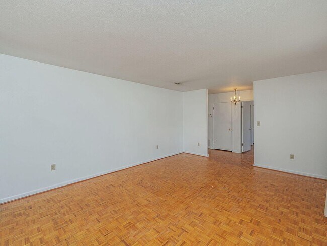 Foto del edificio - 110 Gardenia Ct NW