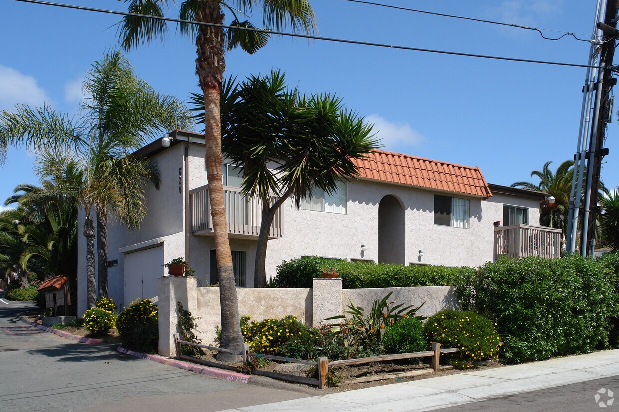 Primary Photo - Solana Valley Apartments