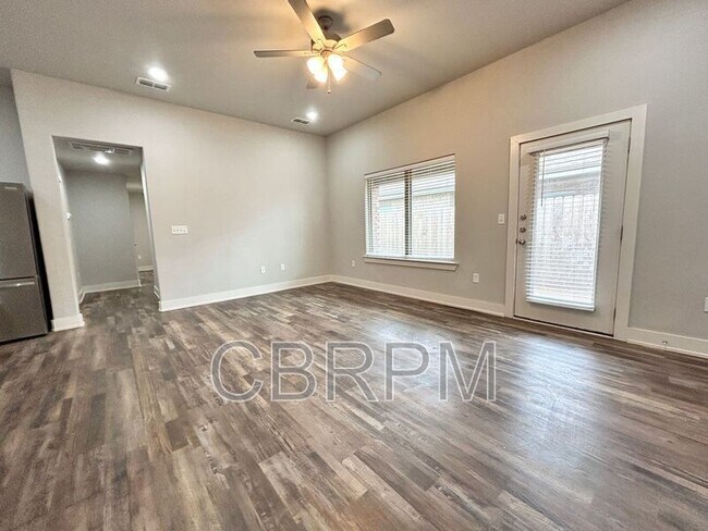 Foto del edificio - 5510 122nd Street