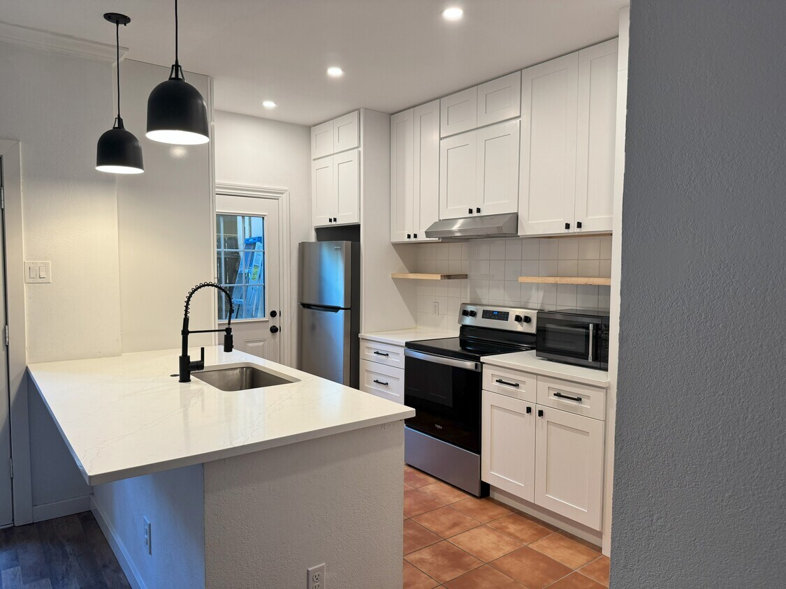 Foto principal - 14333 Preston Rd