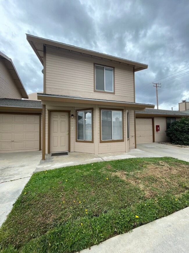 Building Photo - 1431 Cimarron Ct