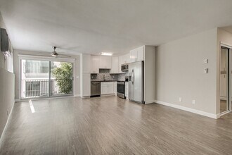 Interior Photo - eight70
