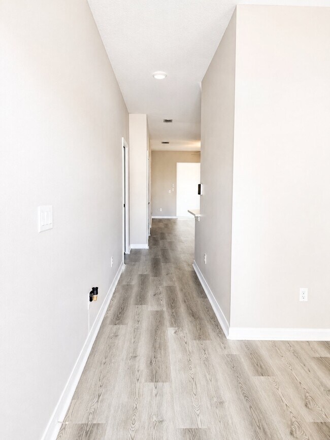Foto del edificio - 10451 Andover Point Cir