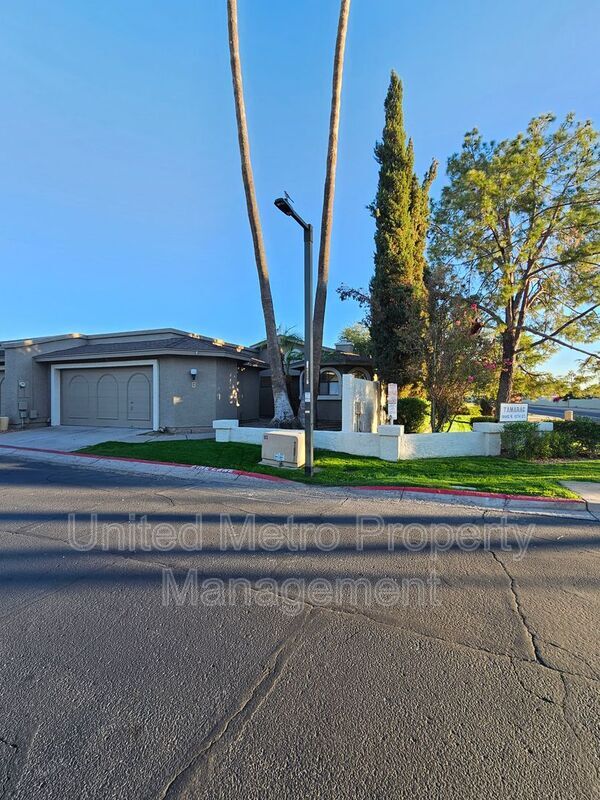Primary Photo - 18002 N 12th St