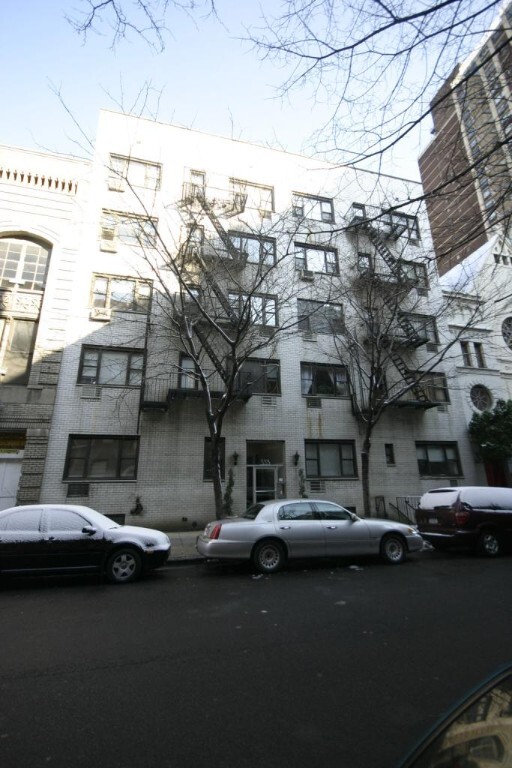 Foto principal - 333 E 84th St