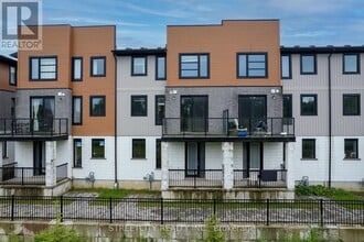 Building Photo - 964 W Village Square