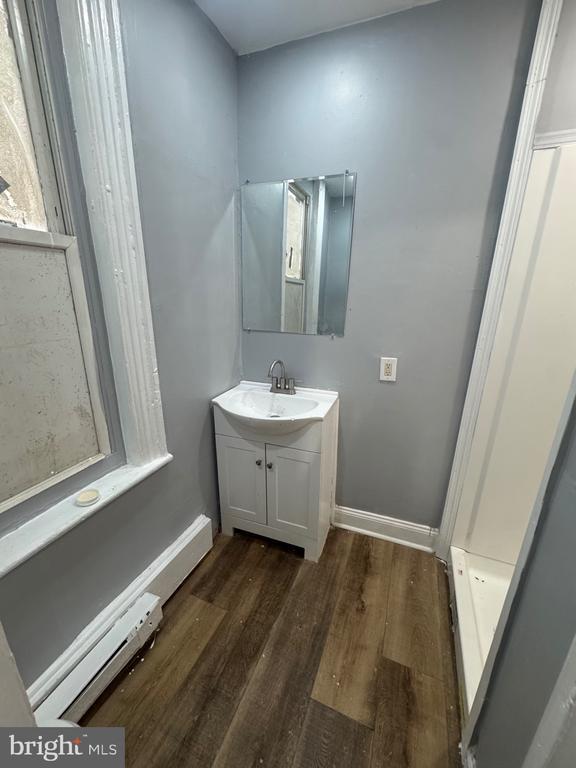 Foto del edificio - 327 N 6th St