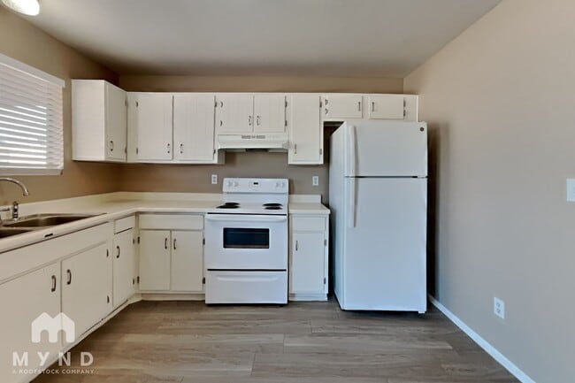 Building Photo - 11412 N 57th Dr