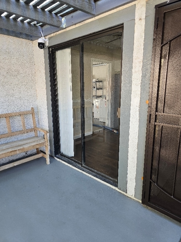 Foto del edificio - 1104 Willow Tree Dr