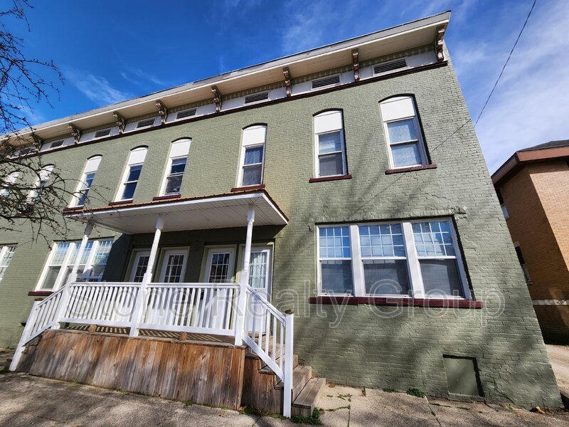 Primary Photo - 514 S 5th St
