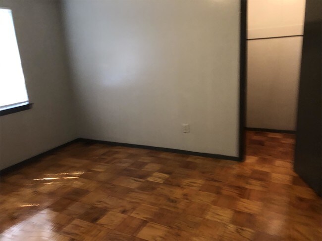 Foto del edificio - 3190 Coleman Ave