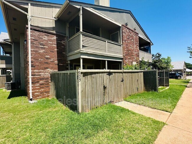Foto del edificio - 11413 Springhollow Rd