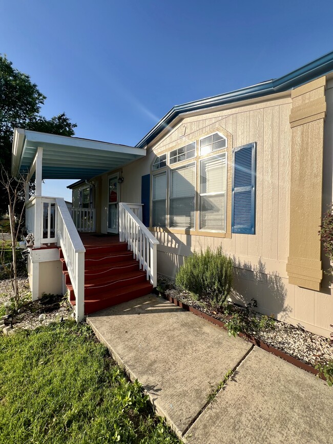 Building Photo - 11555 Culebra Rd