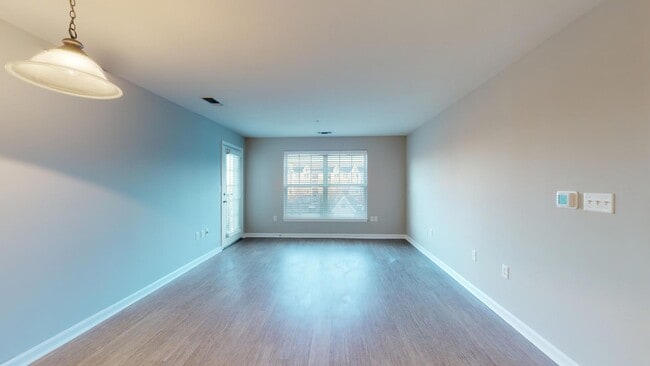 Interior Photo - Bradlee Danvers