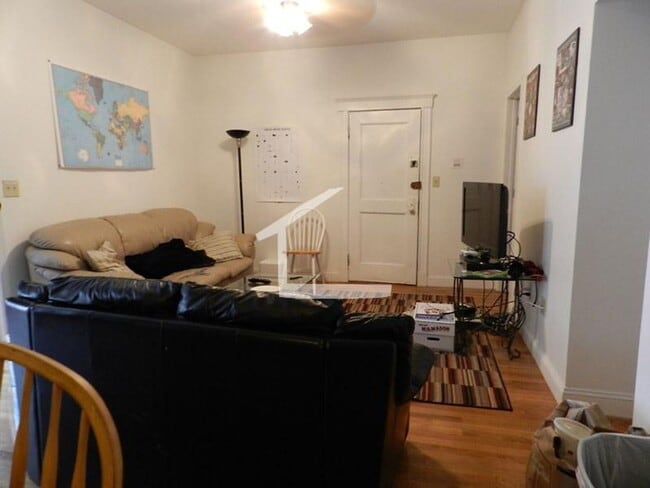 Building Photo - 15 Cummings Rd
