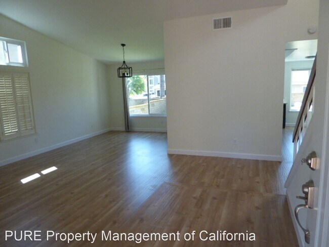 Foto del edificio - 3 br, 2.5 bath House - 27765 Bahamonde