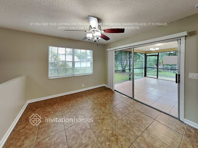 Foto del edificio - 6713 Riparian Rd