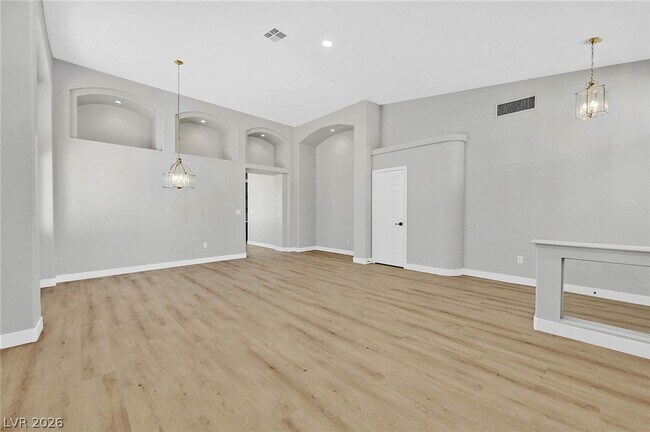 Building Photo - 9413 Mountainair Ave