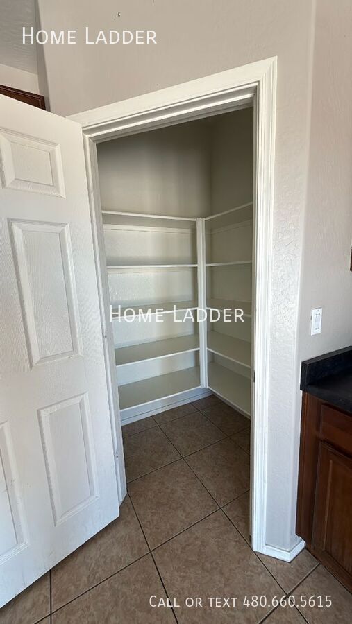 Building Photo - 4703 S 99th Dr