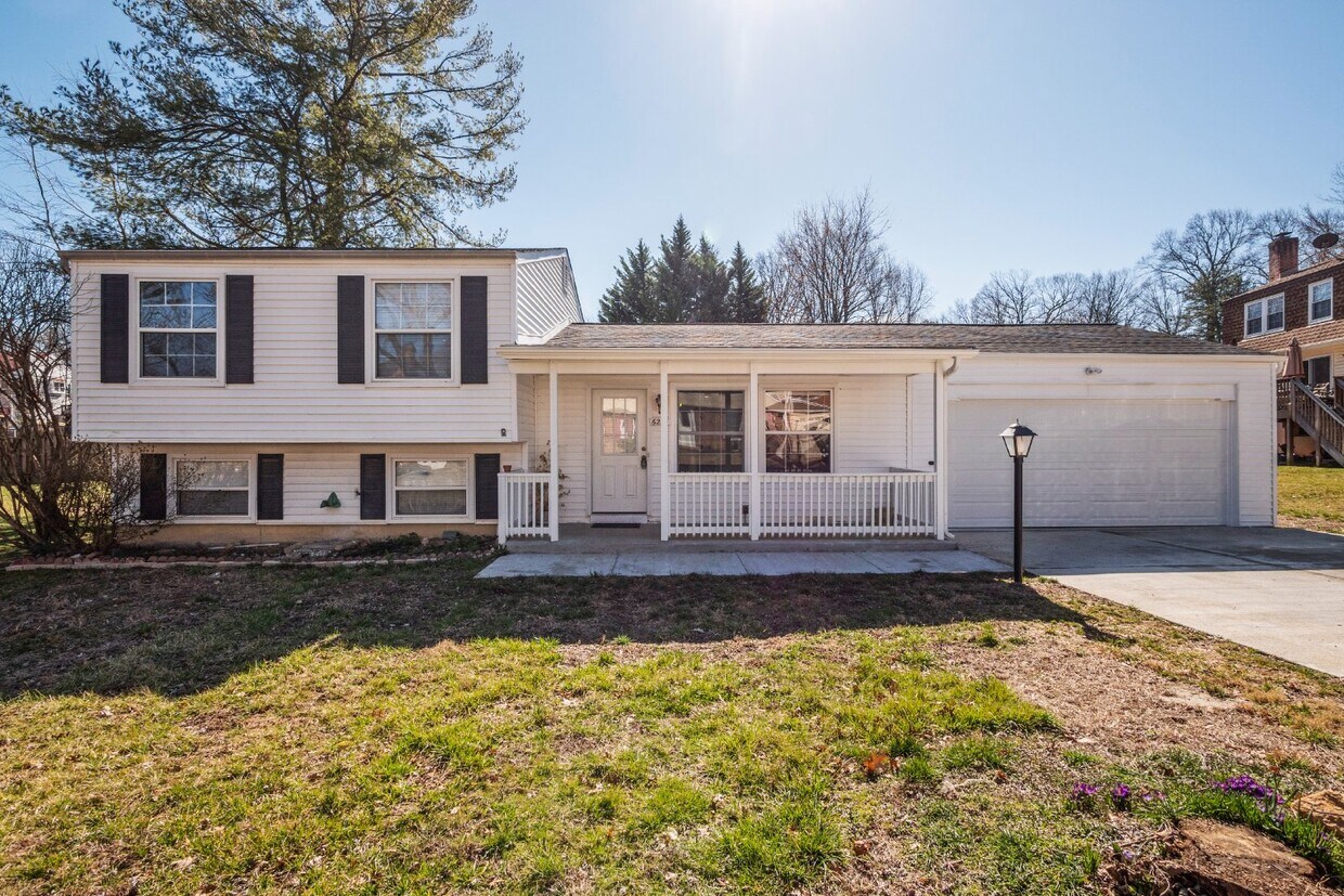 Primary Photo - This beautiful well kept single-family hom...