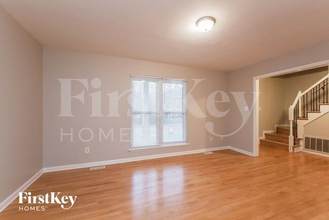Building Photo - 11242 Kingfisher Dr