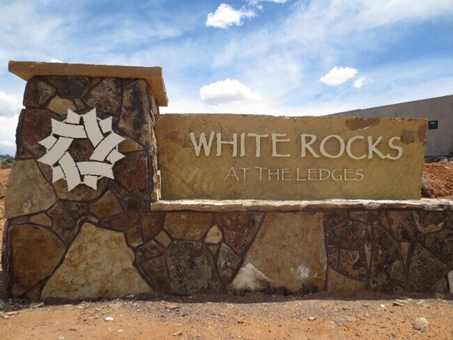 Foto del edificio - BeautifulLedges Home