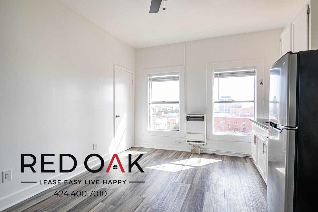 Foto principal - 744 Beacon Ave